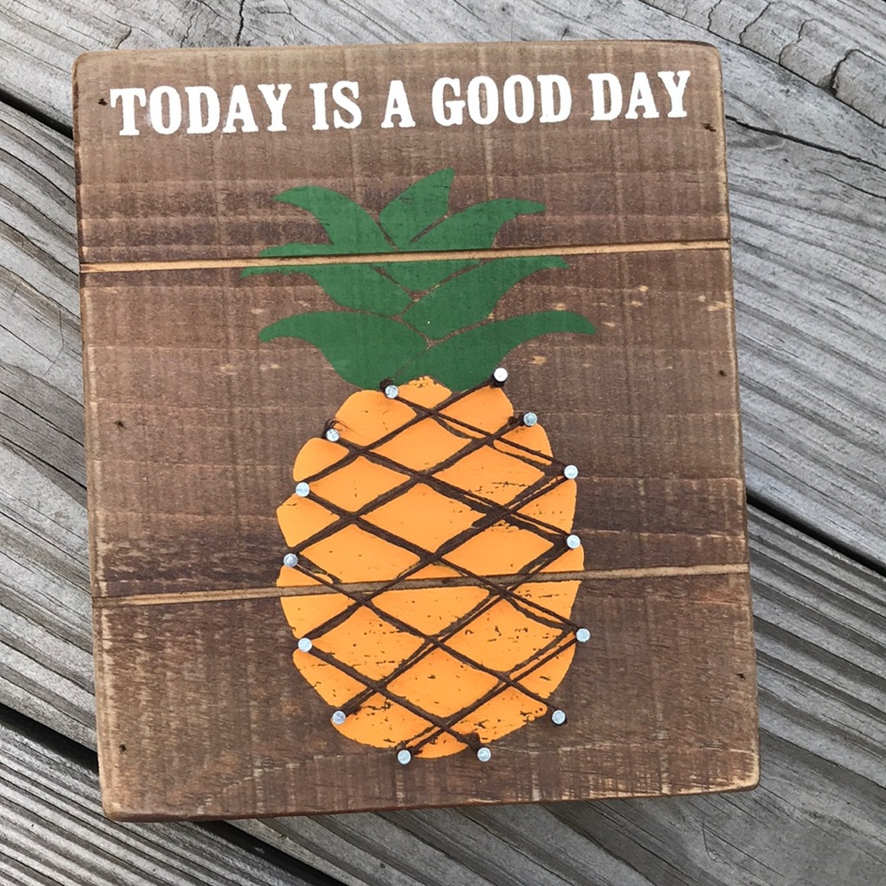 Wooden Pineapple Box Sign